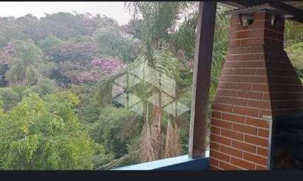 casa sobrado,250m², Eldorado - Diadema, 3 dormitórios, 3 banheiros,  1 cozinha, 1 sala, vaga de garagem, quintal com pomar, edícula nos fundos.