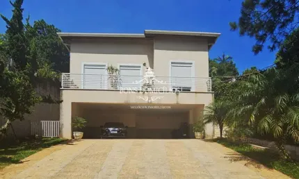 Casa alto padrão com 3 suítes e  7 vagas de garagem na granja viana