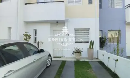 CASA A VENDA EM CONDOMINÍO - 02 DORMS - 90M² - R$ 530.000