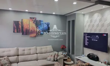 Casa a Venda com 03 dormitórios e 02 vagas - 95m² - R$ 590.000