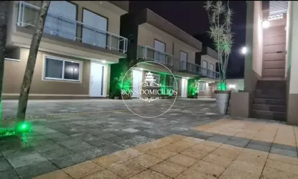NÃO PERCA ! Casa na Granja Viana com 3 dorms sendo uma suíte 2 vagas e 242m construídos por apenas 800 mil
