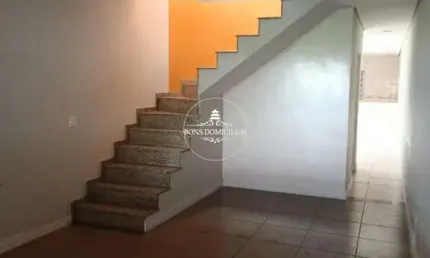 Casa com 4 quartos à venda no Jardim Portela, Itapevi  por R$ 498.000