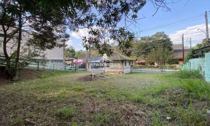 Maravilhoso lote COMERCIAL no CORAÇÃO DA GRANJA VIANA!