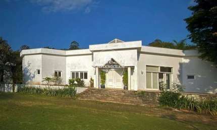 Fazendinha - R Uruana AT 3.500 m² ! 5 sts, piscina, salão!