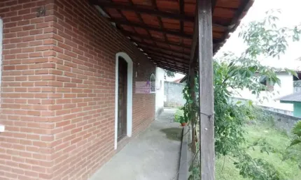 Casa 2 dormitórios para Venda em Cotia bem no Centro