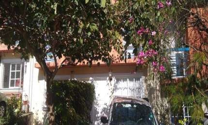 Linda casa em condomínio na região da Granja a venda por um excelente valor ! Oportunidade!