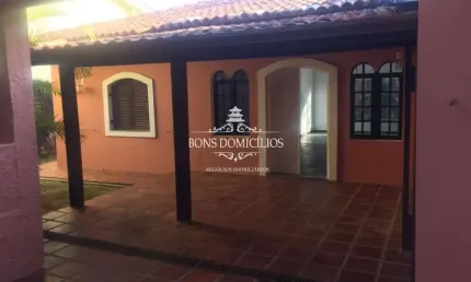 Casa com 3 quartos para alugar no Jardim Lambreta, Cotia  por R$ 7.000