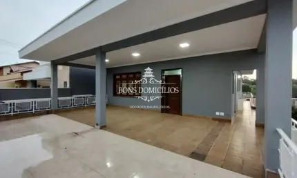 Casa em Condomínio para Locação em Cotia-SP, Jardim da Glória: 3 Quartos, 1 Suíte, 2 Salas, 2 Banheiros, 4 Vagas, 160m². Venha Conferir!
