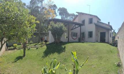 Casa para Venda em Vargem Grande Paulista / SP no bairro CASA ESTILO CHÁCARA NA MELHOR REGIÃO DE VARGEM GRANDE !