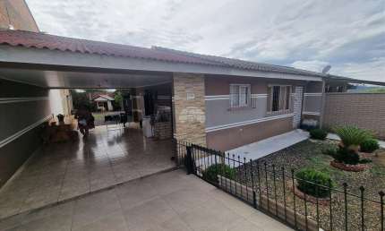 Casa com 2 quartos à venda na RUA INACIO MUCHOM, 30, Alto da Lagoa, Irati, 60 m2 por R$ 150.000