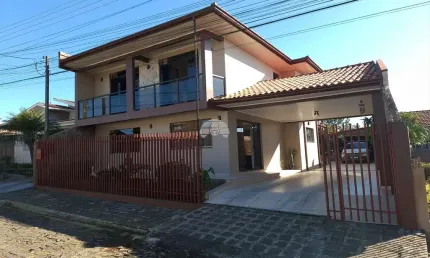Casa com 3 quartos à venda na rua primeiro de maio, 102, canisianas, irati, 348 m2 por r$ 715.000