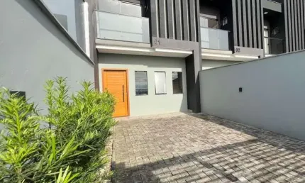 Sobrado para Venda em Jaraguá do Sul, Três Rios do Norte, 2 dormitórios, 2 suítes, 2 banheiros, 2 vagas