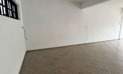 Sala Comercial para Locação em Guaramirim, Centro, 1 banheiro, 3 vagas