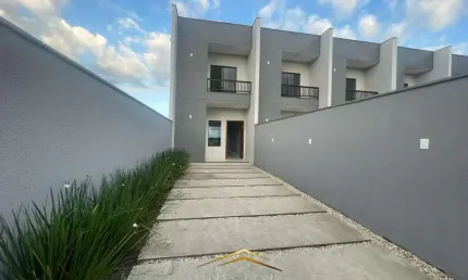 Sobrado para Venda em Guaramirim, Beira Rio, 2 dormitórios, 2 suítes, 3 banheiros, 2 vagas
