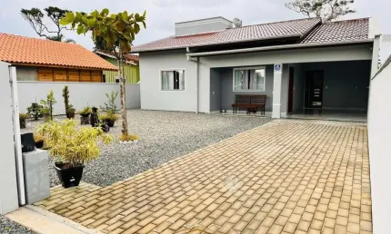 Casa para Venda em São Francisco do Sul, Ervino, 2 dormitórios, 2 banheiros, 3 vagas