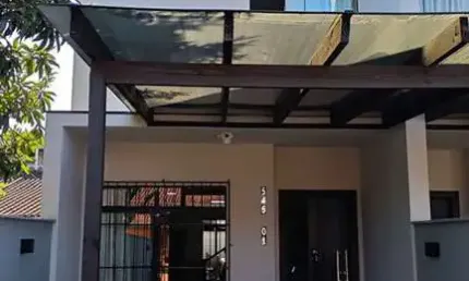 Sobrado para Venda em Joinville, Boa vista, 3 dormitórios, 1 suíte, 2 banheiros, 2 vagas