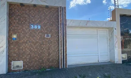 Casa à venda em Aquiraz – Espaço e conforto para sua família!