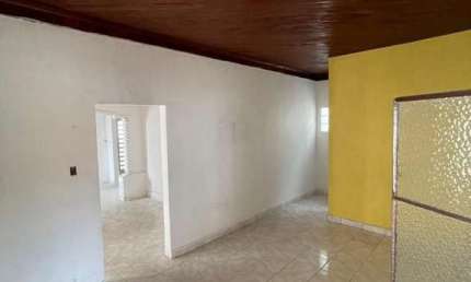 Casa com 2 quartos à venda na Rua João Afonso Salgueiro, 428, Independência, Taubaté