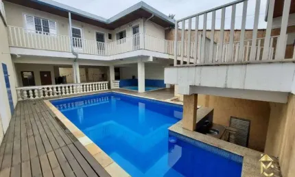 Casa com 9 quartos à venda na Rua Doutor Miguel Teixeira Pinto, 662, Jardim Ana Rosa, Taubaté