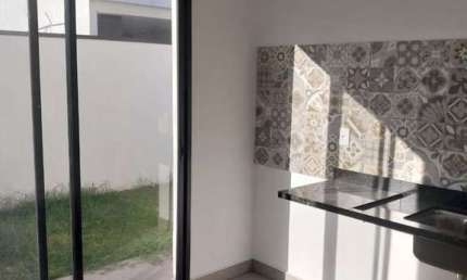 Casa em condomínio à Venda em Bairro dos Guedes, Tremembé - SP