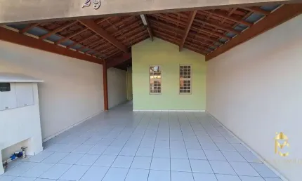 Casa à Venda em Esplanada Independência, Taubaté - SP
