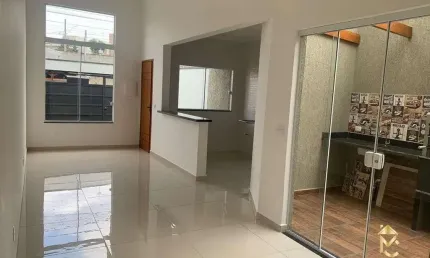 Casa à Venda em Piracangágua (Chácara Flórida), Taubaté - SP