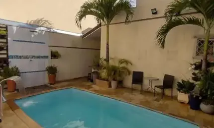 Casa com 4 quartos à venda na Rua Santa Madre Beatriz Silva, 171, Vila Jaboticabeira, Taubaté