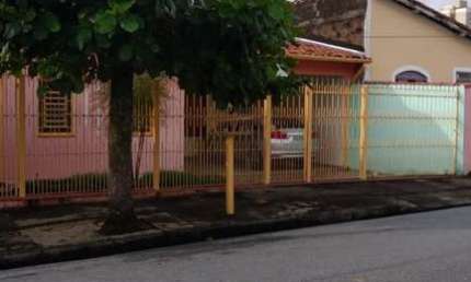 Casa com 4 quartos à venda na Rua Cacilda Becker, 56, Vila Jaboticabeira, Taubaté