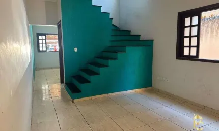 Sobrado à Venda em Parque São Cristóvão, Taubaté - SP