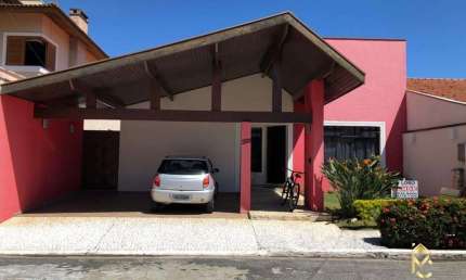 Casa com 3 quartos à venda na Rua Gino Biondi, 320, Vila Jaboticabeira, Taubaté