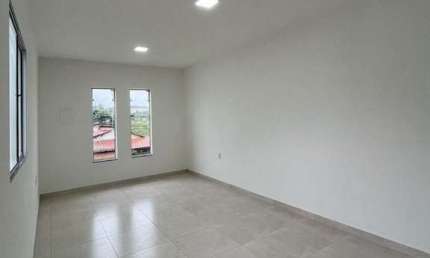 Casa com 2 quartos à venda na Rua Mário Lúcio Tavares de Mattos, 928, Residencial Estoril, Taubaté