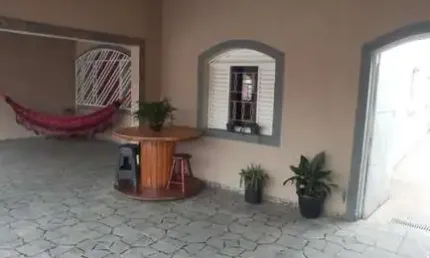 Casa com 3 quartos à venda na Rua Expedicionário Benedicto Fulieri, 47, Parque São Cristóvão, Taubaté