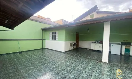 Casa com 2 quartos à venda na Rua João Moreira de Moraes, 130, Residencial Paraíso, Taubaté