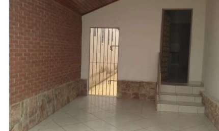 Casa com 2 quartos à venda na Rua Huascar Pereira, 74, Vila Jaboticabeira, Taubaté
