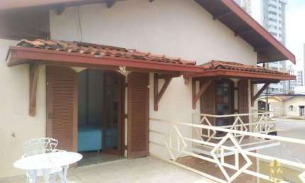 Casa à Venda em Parque Residencial Bom Conselho, Taubaté - SP