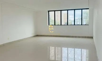 Sala comercial a venda no edifício Blue Office no Centro