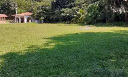 Terreno plano a venda no condomínio Chácara Cataguá em Taubaté