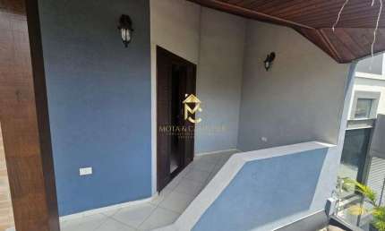 Sobrado a venda no bairro Portal da Mantiqueira com área gourmet.