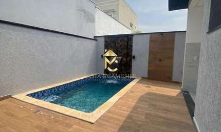 Vendo Belíssima casa em condomínio fechado com piscina