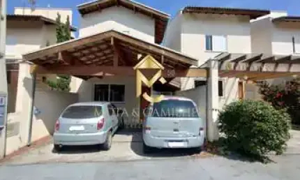 Casa com área Gourmet disponível para venda em condomínio.