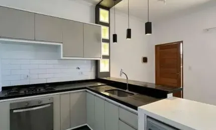 Casa em condomínio à Venda em Residencial São José, Taubaté - SP