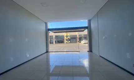 Sala Comercial com estacionamento próprio para locação em Taubaté.