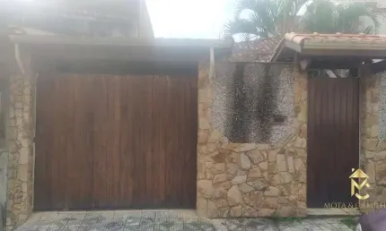 Sobrado para Alugar em Bosque da Saude, Taubaté - SP