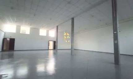 Ponto comercial disponível para locação na região Central de Taubaté.