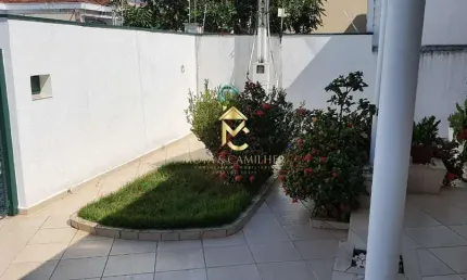 Casa com 3 quartos à venda na Rua Antônio Valente da Silva, 125, Centro, Taubaté