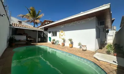 Casa com piscina á venda e locação de 3 dormitórios, Taubaté