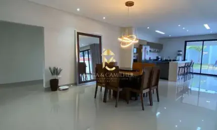 Casa à venda com varanda gourmet em condomínio de taubaté