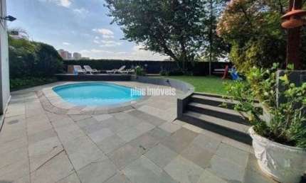 ALTO PADRÃO - MORUMBI - 3 SUÍTES - 6 VAGAS  - AC.700 M2 - R$1.700.000,00