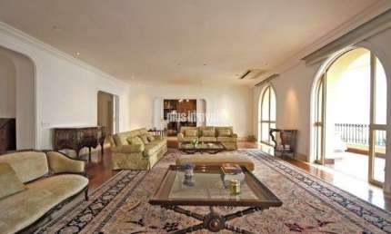 Apartamento 4 Dormitórios 4 Suites  8 Vagas no Jardins.