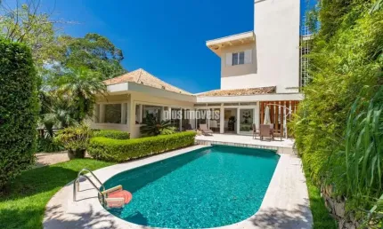 PANAMBY- JARDIM VITÓRIA RÉGIA 873,5M²ÁREA PRIVATIVA 4 SUÍTES 6 GAR PISCINA CHURRASQUEIRA CHURR.